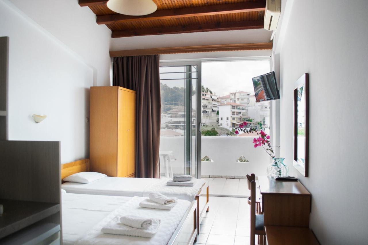 Hotel Clio Neos Marmaras Exterior photo